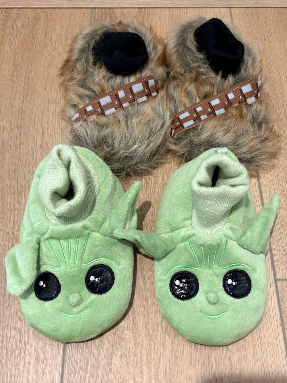 Kids Star Wars Chewbacca & Grogu Baby Yoda Fur Non-Slip Slippers 9-10